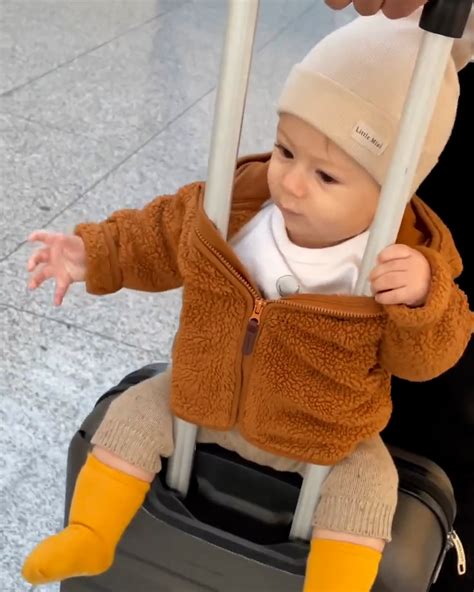 Genius hack for travelling with a toddler | This hack for travelling ...