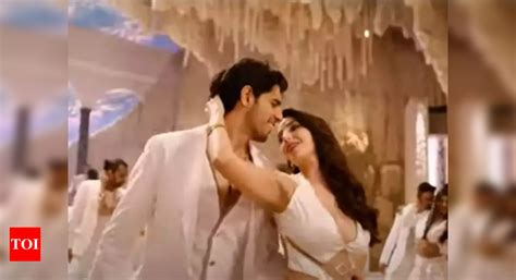 manike hindi reboot sidharth malhotra   song    item