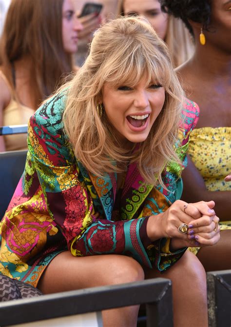Taylor Swift Loves Those ‘Drunk Taylor’ Memes As Much As You Do | Glamour