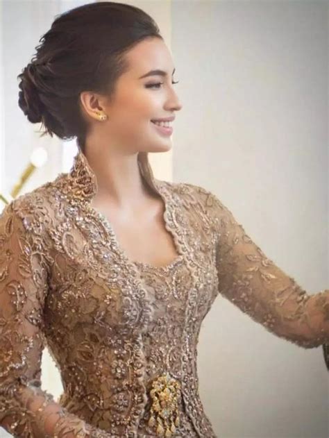 transformasi manohara model cantik  hampir isi posisi nia