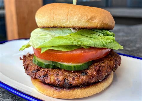 Guide to Eating Vegan at Mountain Burger – Mountain Burger Bend