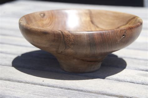 Hand crafted wooden bowl - Black Walnut - AlpacaramaAlpacarama