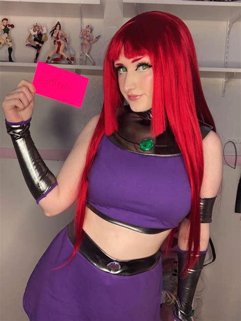 Teen Titans Starfire Cosplay : r/emiru