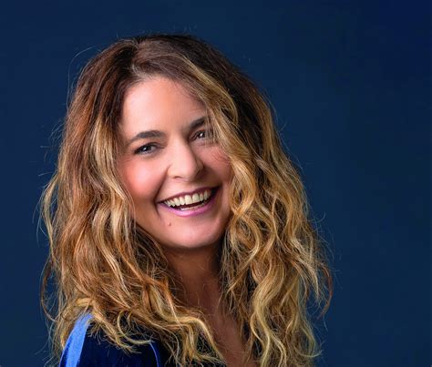 Cláudia Abreu volta às novelas com "Dona de Mim" e estreia no Rio o