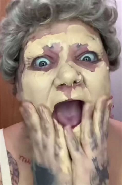 Toothless nude model with 'gummy smile' looks unrecognisable with new