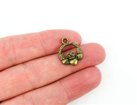 Bulk 12 Bronze Irish Claddagh Symbol Charm Hands Heart Crown - Etsy ...