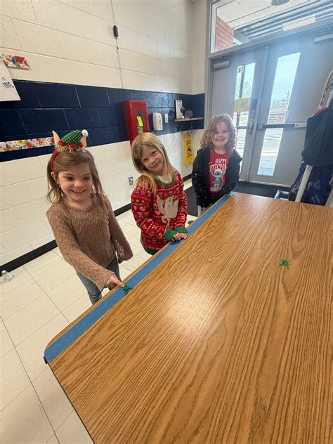 School boards explain the curriculum at the bethany elementary school 33