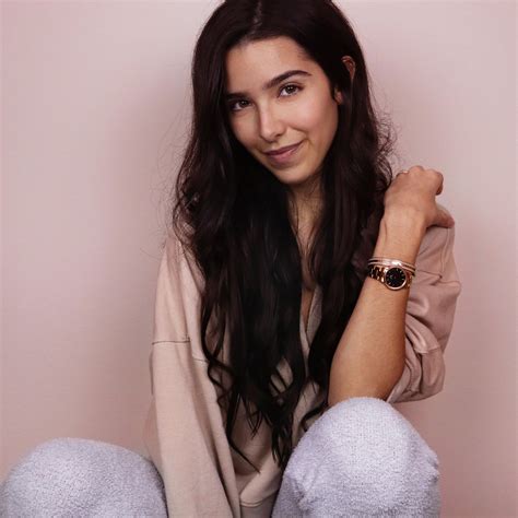 Glow 😍 : r/sharondubois