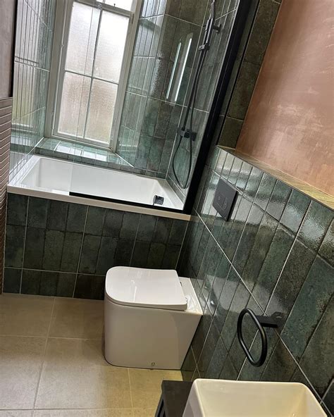 Deep Bathtub 1150 L x 900 W x 600 Soaking Depth by Omnitub