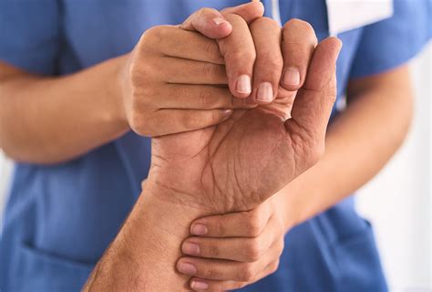 Thumb Basal Joint (Carpometacarpal Joint) Arthroscopy - Hand Surgery