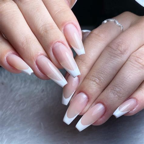 Unhas Francesa Bailarina