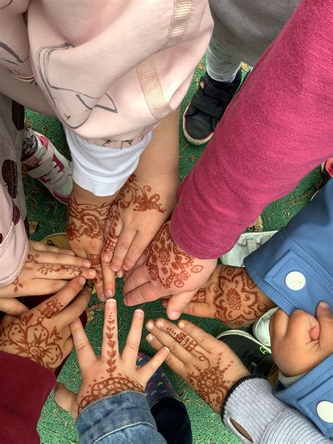 Mehndi Hands – St Marys Nursery Group