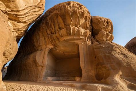 Sand dunes arabian desert saudi arabia – Artofit
