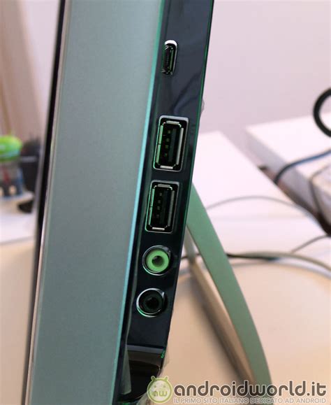 AOC All-in-One (a2472Pw4t) con Android, la recensione (video) | Foto 2 di 9