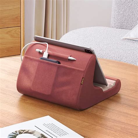 innovative stand  hands    friendly