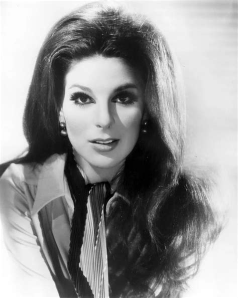 42 Facts About Bobbie Gentry | FactSnippet