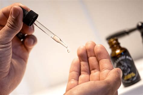 how to use the beard oil 8