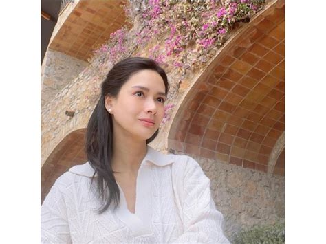 stunning   erich gonzales  prove  beauty