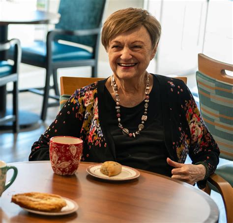 Living Options - Heritage Pointe