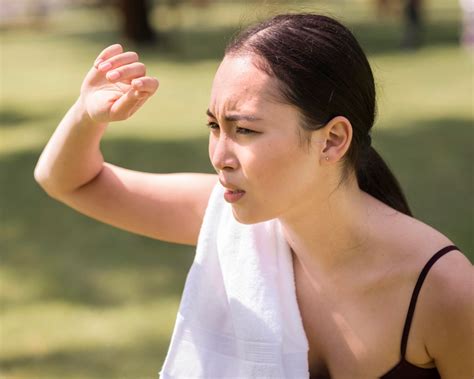 Heat Rash | Causes Symptoms Treatments | Optimists Health Wellness