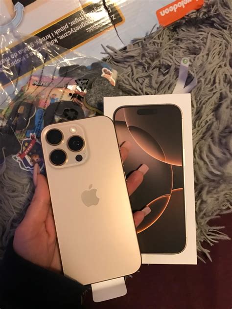 Apple iPhone 16 Pro 256GB Tytan Naturalny - Cena, opinie na Ceneo.pl