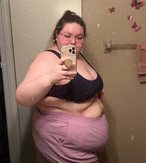 Florida Woman, 20, Has 100-Lb. Ovarian Cyst Removed