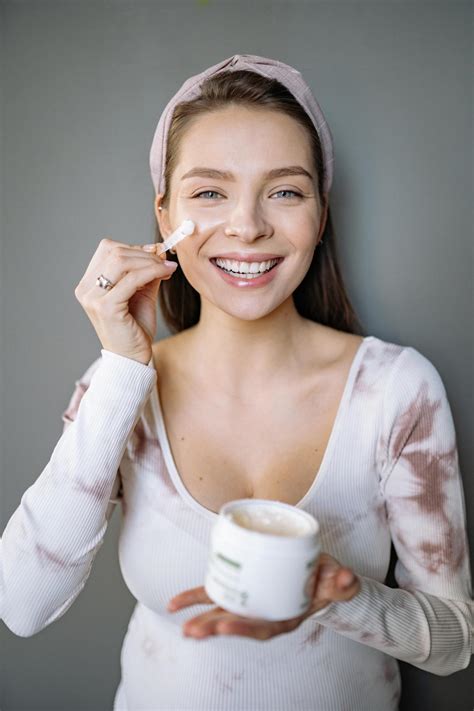 Is Yogurt Good For Your Acne? - Treat Your Scars