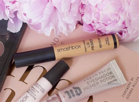 Secret Style File Eyeshadow Primer ♥ my favourites - Secret Style File
