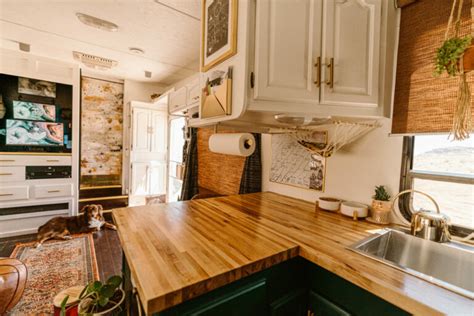 These Old Camper Remodels Will Blow You Away - Getaway Couple