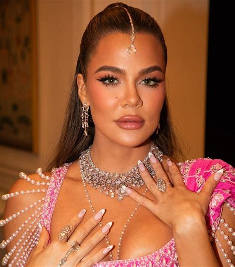 kim kardashian  khloe kardashian attended billionaire anant ambanis