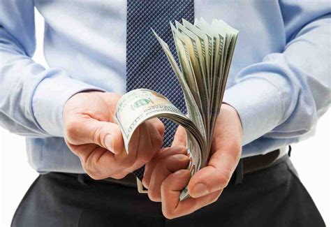 how much cash to keep at home