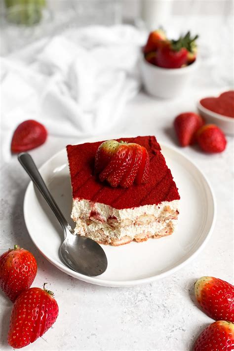 Strawberry Tiramisu