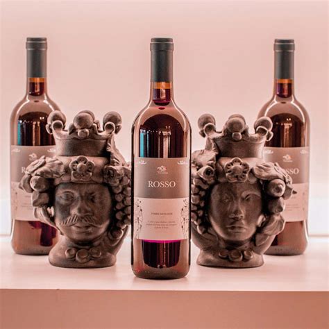 Vino rosso Valentino – Pasticceria Valentino