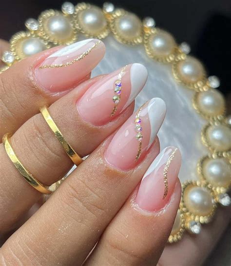 Unhas Decoradas Em Gel Amendoada