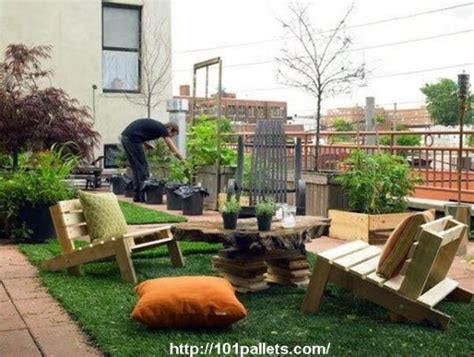 Great Recycled Pallet Work for Garden - 101 Pallets