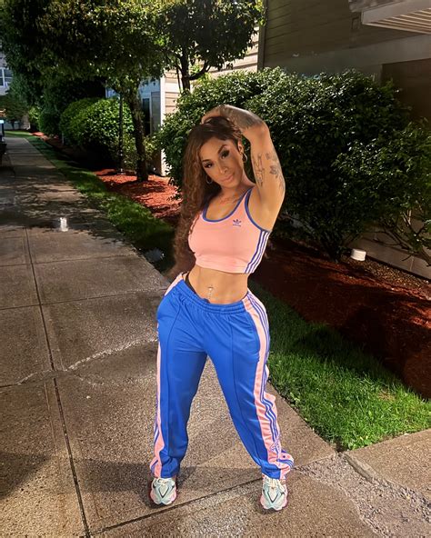ARLENE MC | MamaZoooooOoOoOooooOTaaaA 💋 - OUTFIT: @sheilashop__ la