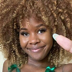 Valeria Castañeda / val.casta / valecasta nude OnlyFans leaks page 2