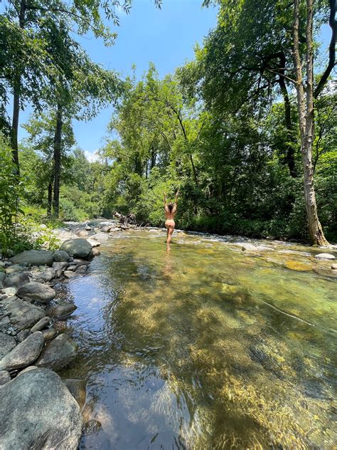 Goddess Wolfe on Twitter: "I finally got to get naked in nature today 😍
