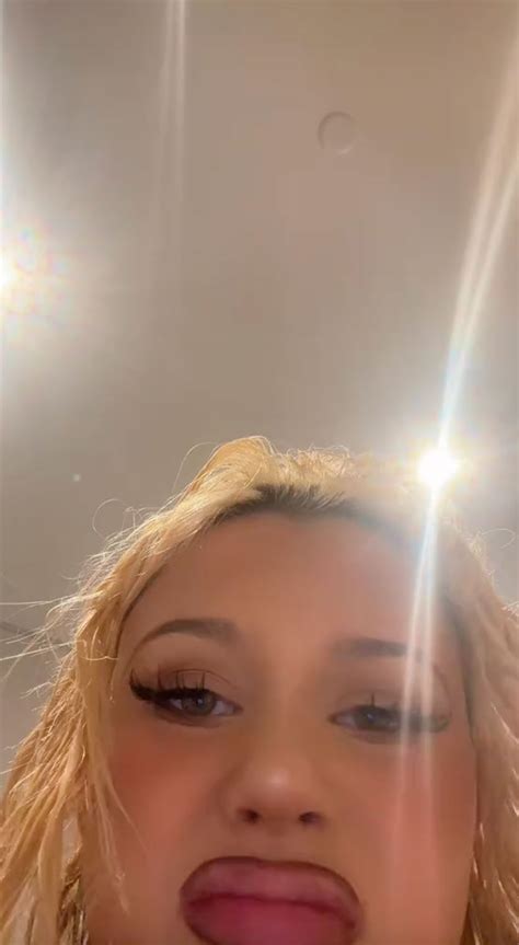 Alabama Barker claps back at body shamers after viral paparazzi photos