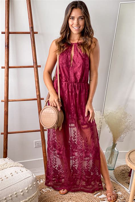 How to Accessorize Lace Maxi Dresses for Fall | Bnsds Fashion World