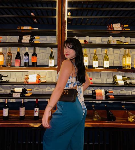 Yasmin S. Luna de Oliveira (@yasminssnto) • Instagram photos and videos