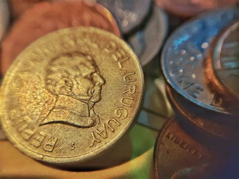 avoid currency exchange shops  uruguay
