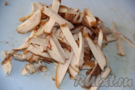 Салат с копченой курицей, с корейской морковью и сыром: 8 фото в рецепте