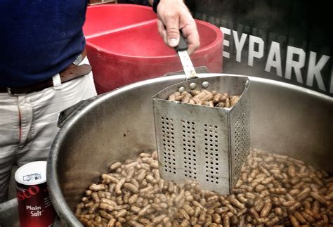 Boiled Peanut How To - Barbecue Tricks