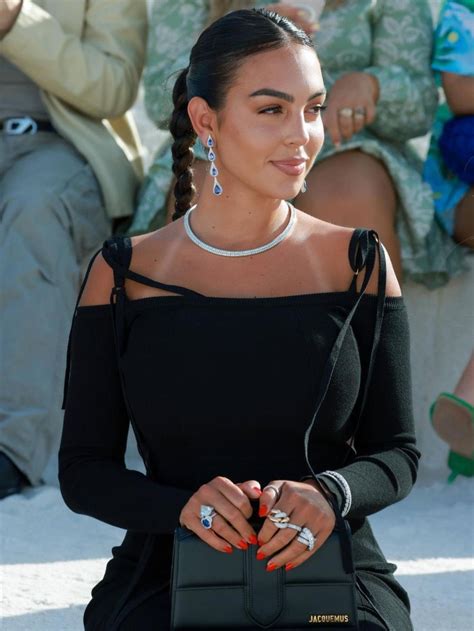 El peinado todoterreno de Georgina Rodríguez: la trenza XL para las