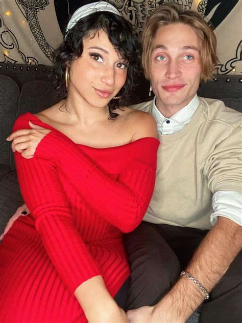 How did we do on our Yor & Loid Forger cosplay? : r/SpyxFamily
