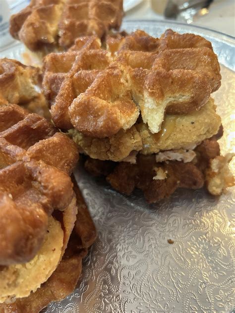 Road trippers are debating if how far is 300 miles is manageable 6