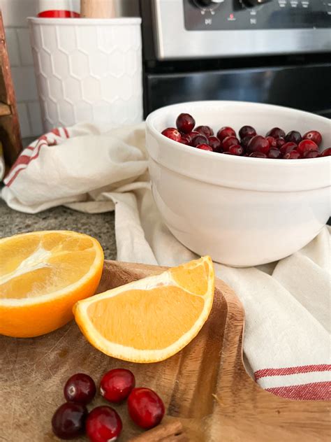How to Make Homemade Cranberry Sauce Recipe - The Idea Room