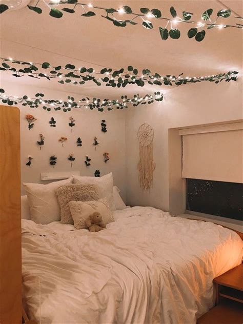 32 Gorgeous Fairy Lights Ideas to Light up Your Dorm - Fancy Ideas ...