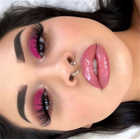 Pin by 𝐉𝐮 on r a n d o m l y | Ideal makeup, Pink lipstick makeup, Eye ...